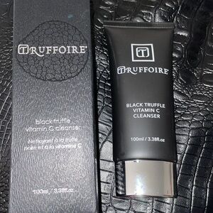 Truffoire‎ black truffle vitamin C 100ml Retails $1250